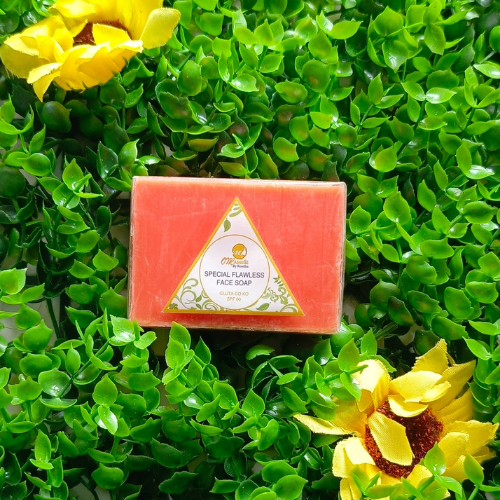 Flawless face soap, puissant réparateur et peau parfaite